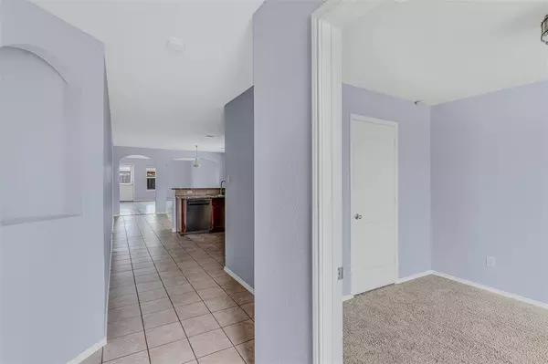 2228 Torch Lake Drive, Forney, TX 75126