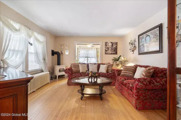 194 Sycamore Street, Albany, NY 12209