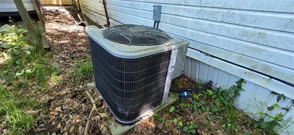 309 S Pecan Street, Vivian, LA 71082