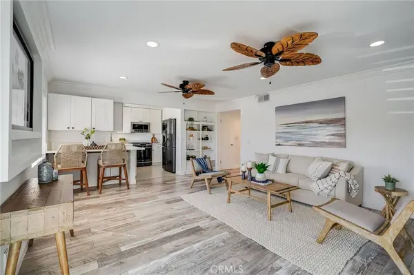 1404 Buena Vista #B, San Clemente, CA 92672