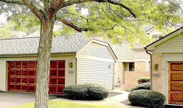 6450 Strathaven Court 2C, Worthington, OH 43085