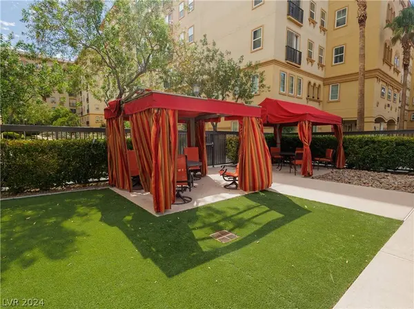 2455 W Serene Avenue #809, Las Vegas, NV 89123