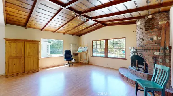 4525 Palm DR, La Canada Flintridge, CA 91011