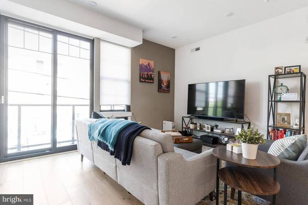 1232 N FRONT ST #2E, Philadelphia, PA 19122