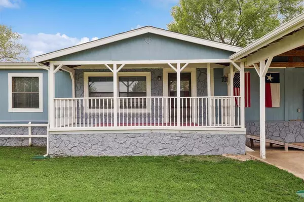 365 Randy Road, Roanoke, TX 76262