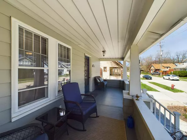 826 Knowles Street, Royal Oak, MI 48067