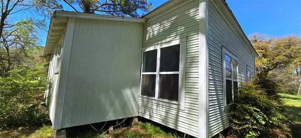 301 W Georgia Avenue, Vivian, LA 71082