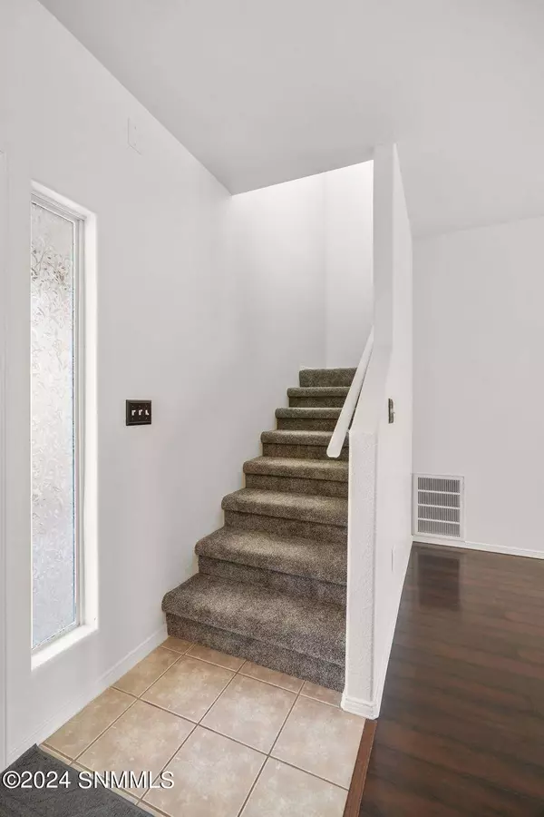 5127 Arena DR, Las Cruces, NM 88012