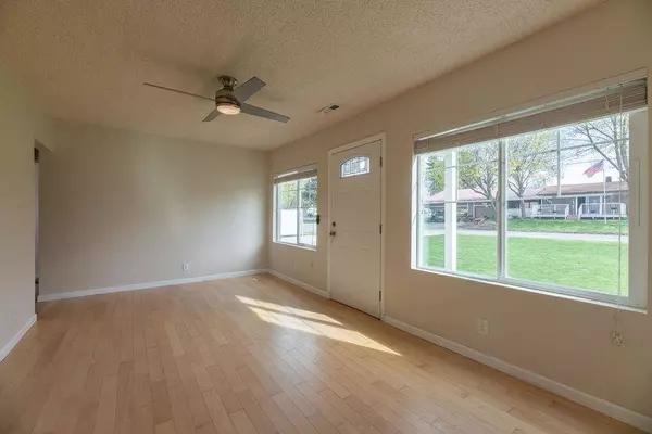 8705 E Cataldo Ave, Spokane, WA 99212