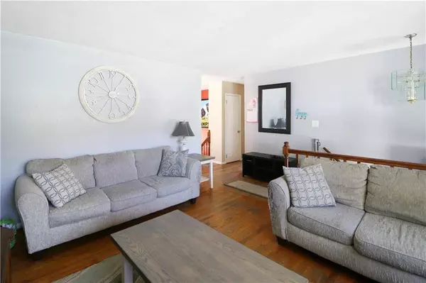 2507 Meadow TRL, St Joseph, MO 64503