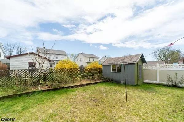 13-10 Alexander Ave, Fair Lawn Boro, NJ 07410