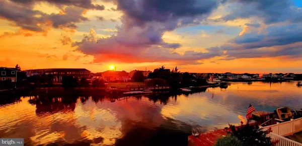 108 S BINNACLE DR, Tuckerton, NJ 08087