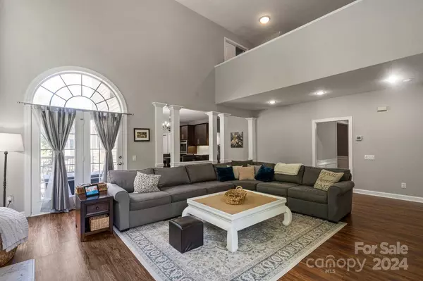 2718 Peverell LN, Charlotte, NC 28270