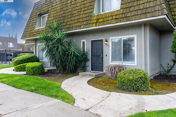 1974 Shadowbrook Dr, Merced, CA 95348