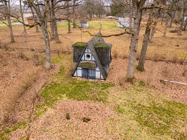 24232 S Kings RD, Crete, IL 60417