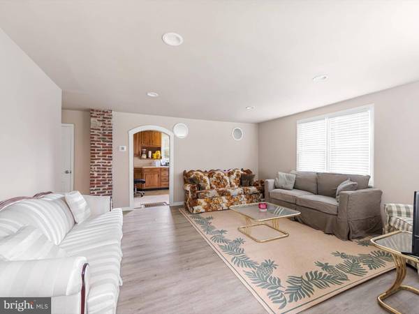 32079 DUPONT BLVD, Dagsboro, DE 19939