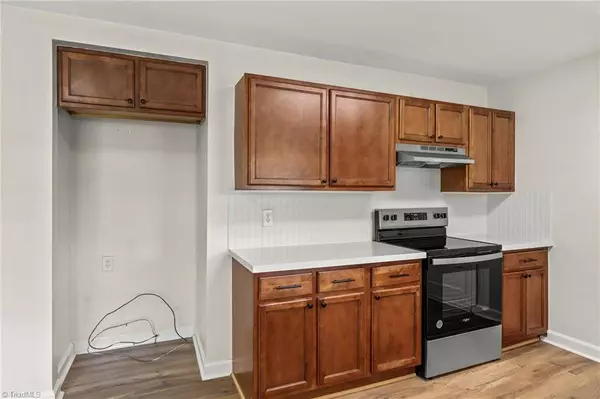 4117 Sylvia ST, Winston Salem, NC 27104