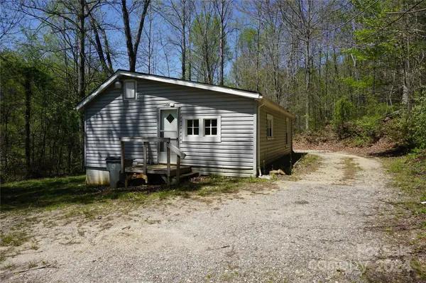 1120-c Meadowlane DR NW, Lenoir, NC 28645