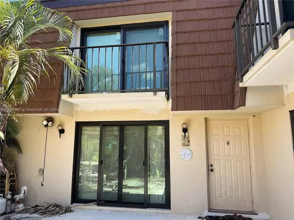 2413 24th Ct #2413, Jupiter, FL 33477