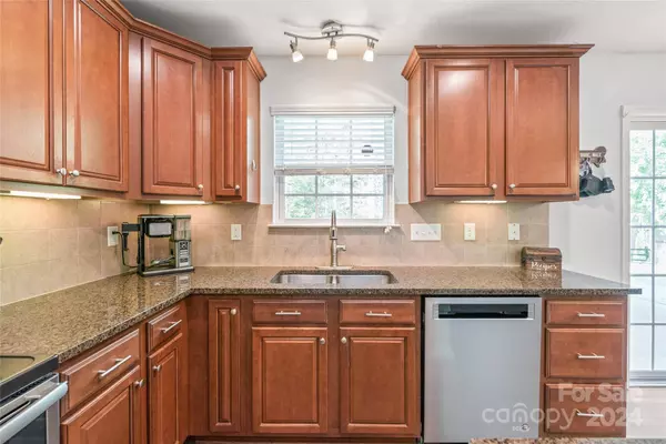 11616 Mud DR, Midland, NC 28107