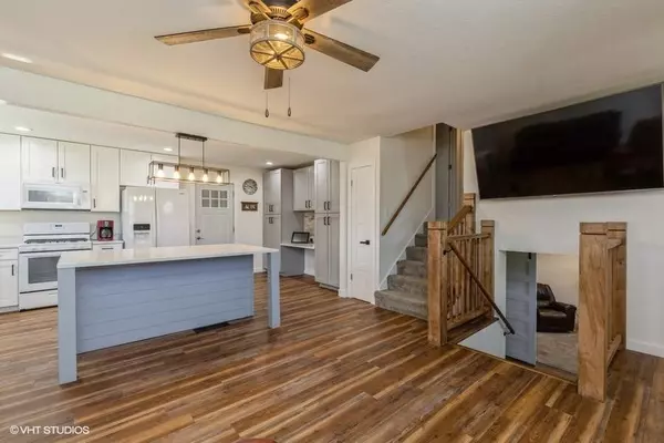 309 N 17th Street, Adel, IA 50003