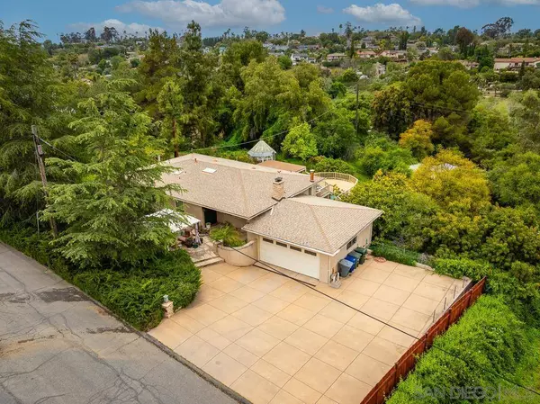 1155 Lita Ln, Vista, CA 92084