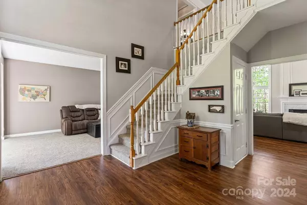 2718 Peverell LN, Charlotte, NC 28270