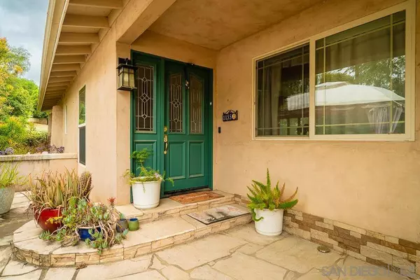 1155 Lita Ln, Vista, CA 92084