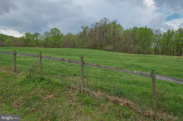 11412 RUSSELL RD, Purcellville, VA 20132