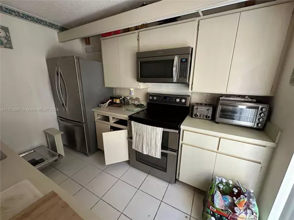 2413 24th Ct #2413, Jupiter, FL 33477