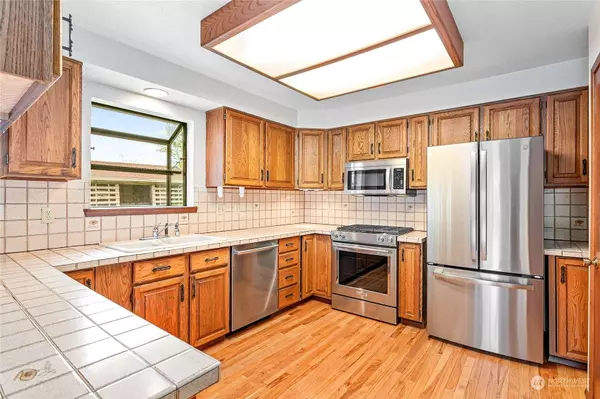 6030 Westview DR, Ferndale, WA 98248