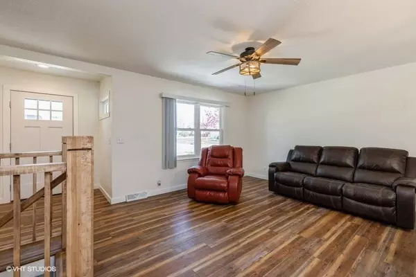 309 N 17th Street, Adel, IA 50003