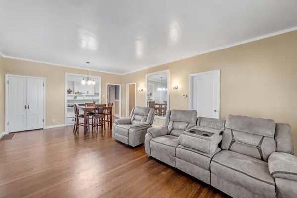 1909 26th ST, Sacramento, CA 95816