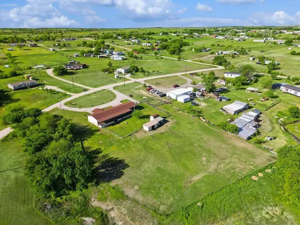 173 Private Road 4443, Rhome, TX 76078