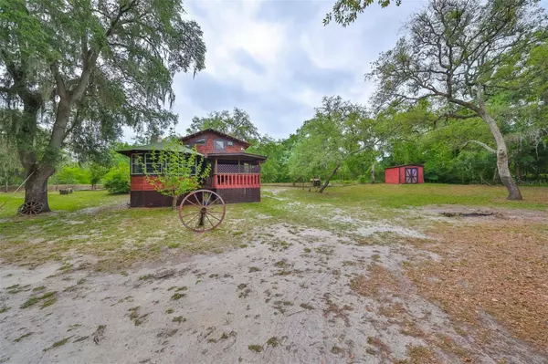 4753 MERLIN CIR, Dade City, FL 33523