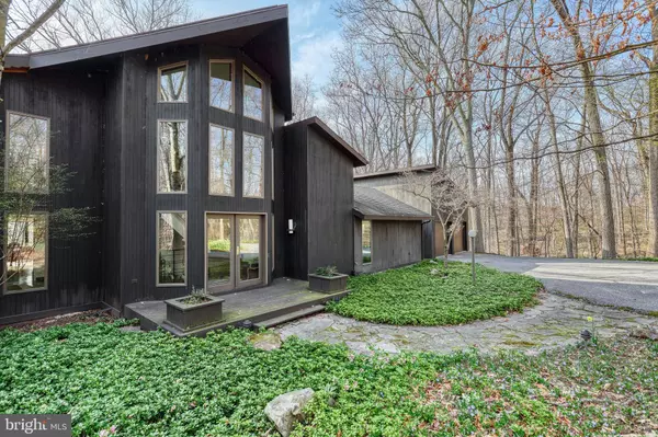 1401 RAVEN HILL RD, Mechanicsburg, PA 17055