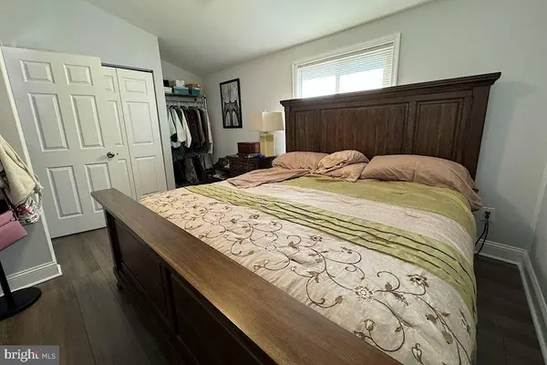 4 FOMALHAUT CT, Blackwood, NJ 08012