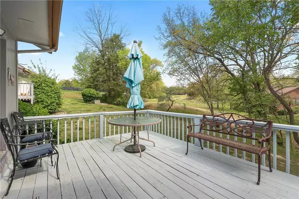 5 Melinda Ln, Bella Vista, AR 72714