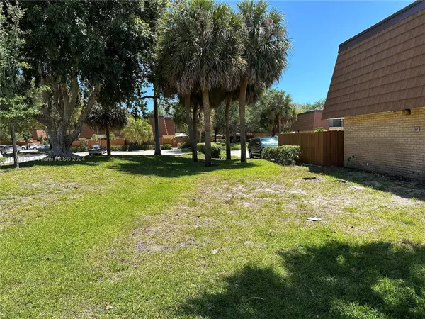 2413 24th Ct #2413, Jupiter, FL 33477