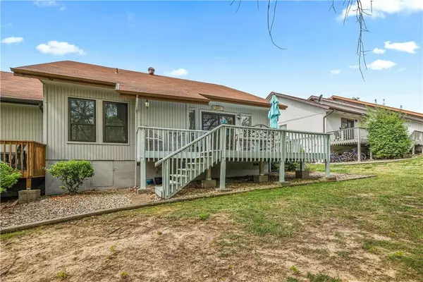 5 Melinda Ln, Bella Vista, AR 72714