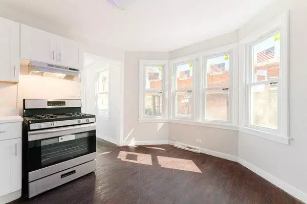 12210 Longwood DR, Blue Island, IL 60406