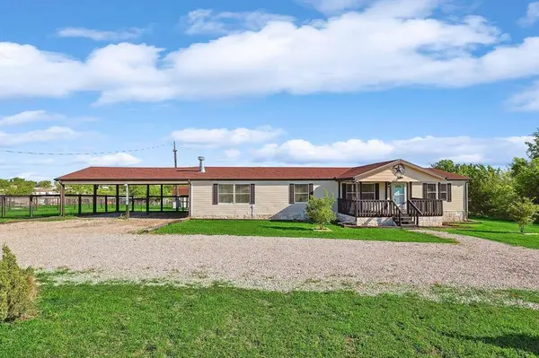 173 Private Road 4443, Rhome, TX 76078