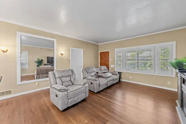 1909 26th ST, Sacramento, CA 95816