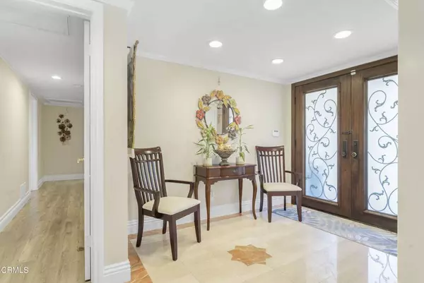 1840 Fern LN, Glendale, CA 91208