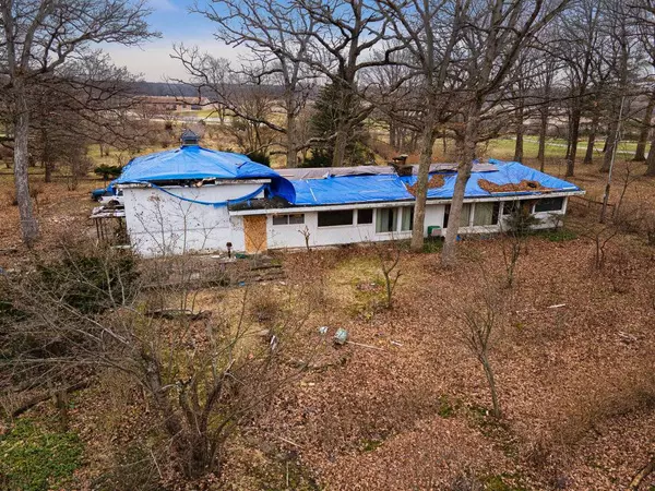 24232 S Kings RD, Crete, IL 60417