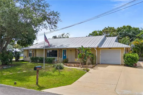 1106 SW 34th TER, Palm City, FL 34990