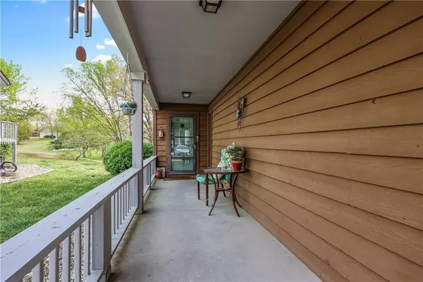 5 Melinda Ln, Bella Vista, AR 72714