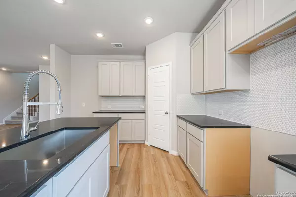 2641 Moonlight Run, San Antonio, TX 78245