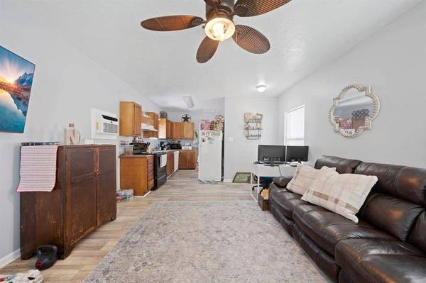 502 Oklahoma AVE, Bacliff, TX 77518