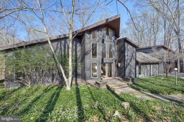 1401 RAVEN HILL RD, Mechanicsburg, PA 17055